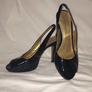 TAHARI Black Patent Leather Peep Toe Heels